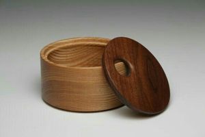 Wooden Salt <b>Storage</b> <b>Jar</b> with Lid Spoon Cylinder Shape Classic Design 250mL Eco-Friendly Air Tight <b>Kitchen</b> Condiment Container - Product Image 4