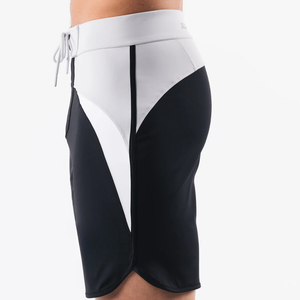 Shorts de bain pour hommes, noir et blanc, à séchage rapide, avec cordon de serrage, pour la plage, la natation, les sports nautiques, les activités athlétiques - Product Image 3
