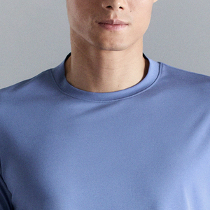 Camiseta de algodón de inspiración atlética para hombre, tela de textura suave, cuello redondo / Camiseta informal de color liso para uso diario, precio de fábrica - Product Image 2