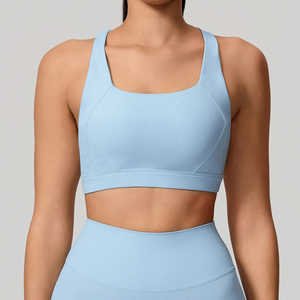 Soutien-gorge de sport pour femme, couleur unie, col carré, dos nu, maintien élevé, respirant, séchage rapide, sans coutures, avec logo frontal - Product Image 3