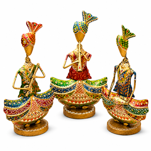 Statue de Homme Assis en Fer Peinte à la Main, Thème Musical |   Figurine de musicien traditionnel pour la maison, le bureau et la décoration de cadeaux - Product Image 2