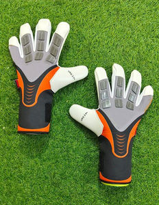 Gants de gardien de but imperméables et respirants pour l'extérieur, avec doigts entiers, contact en latex sur la paume avant, impression par sublimation sur le dos de la main en silicone - Product Image 1