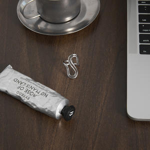 Anillo Minimalista Ajustable de Acero Inoxidable de Dos Tonos, Anillo de Oro PVD de 18K, Venta al Por Mayor - Product Image 6