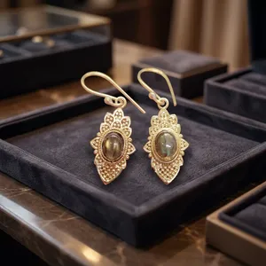 Pendientes de Piedra Preciosa de Labradorita Natural |   Joyería Artesanal de Latón |   Suministro al por Mayor y a Granel - Product Image 2