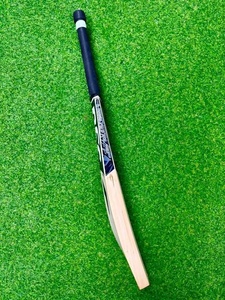 DSC Temba Bavuma English Willow Cricket Bat Short Handel - Product Image 2