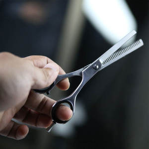 Kit d'outils pour extensions capillaires : Outils d'installation de micro-anneaux métalliques pour pose et retrait d'extensions capillaires robustes - Product Image 2
