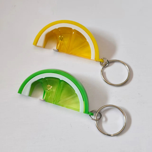 Décapsuleur en forme de citron, porte-clés en plastique, outil de bar, support pour garniture de cocktail, style moderne portable, anneau porte-clés - Product Image 5