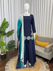 Ensemble Salwar Farshi pour femme en soie crêpe naturelle lourde, broderie, sequins Rembo 9mm/5mm, travail de diamants Jarcan, séchage rapide, idéal pour les cérémonies. - Product Image 3