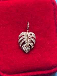 Collier pendentif feuille de palmier en diamant Moissanite VVS plaqué or sur argent 925 pour femme, cadeau de bijoux à prix de gros - Product Image 4