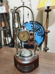Victoria London Mechanical <b>Desk</b> <b>Clock</b> Wooden Base Silent Non Ticking Traditional Design 5 Inch Height - Product Image 3