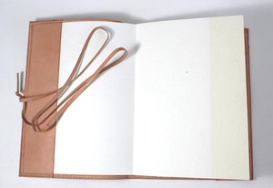 Carnet de notes en cuir naturel, couverture rigide, avec fermeture à sangle, reliure collée, 90 feuilles, cadeau - Product Image 4