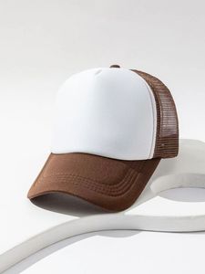 Gorra Trucker de Malla Negra Fly State con Logotipo Bordado en el Panel Frontal, Ajustable, Unisex, Casual, 100% Poliéster, Primavera Verano, 6 Paneles - Product Image 4