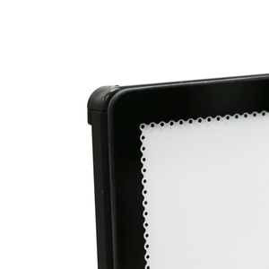 Boîte à lumière LED ultra-mince en aluminium, format A2, 9 mm, 5000 lumens, couleur pleine, écologique, portable, pour utilisation en intérieur dans les restaurants et les cafés - Product Image 5