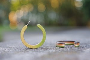 Boucles d'oreilles en bois avec finition grain naturel pour la fabrication de bijoux et d'accessoires - Product Image 4