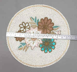 Napperon de fleurs faites à la main - Product Image 2