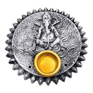 Brûleur d'encens rond en argent Ganesha pour bâtonnets et cônes d'encens parfumés à la bergamote et à la fraise - Product Image 1