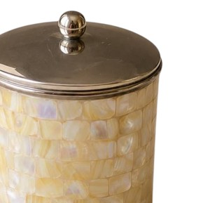 Boîtes et pots en nacre, décoratifs, avec motifs dorés et incrustations de coquillages, pour un design d'intérieur luxueux. - Product Image 4