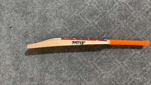 ไม้คริกเก็ต Benpro Enterprises MRF English Willow รุ่นใหม่มาแรง ขายดีที่สุด สำหรับซอฟท์บอล เป็นมิตรกับสิ่งแวดล้อม คุณภาพสูง - Product Image 3