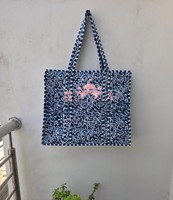 Tas Tote Bohemian Katun Motif Bunga Cetak Tangan Indigo Elegan untuk Wanita, Quilting Kantha, Pegangan Bergaris, Kualitas Tinggi