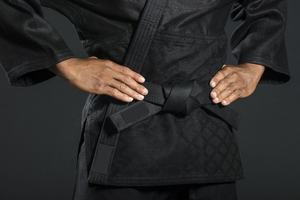 Uniforme de Judo y Jiu-Jitsu Negro de Marca Personalizada, Conjunto de Artes Marciales para Academias Unisex, Luchadores, Elástico, Transpirable y Largo - Product Image 5
