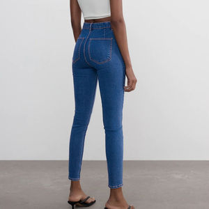 Pantalones vaqueros de mujer, corte bootcut, cintura media elástica, transpirables, ecológicos, precio de fábrica, calidad económica OEM. - Product Image 4