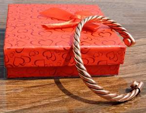 <b>Metal</b> Craft New Style Boho Yoga <b>Bracelets</b> Low Price Health Care Magnetic Cuff <b>Bracelet</b> for Anniversaries - Product Image 2