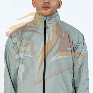 Hot Selling Wholesale <b>Lightweight</b> Windproof Formal Winter <b>Men</b> Hooded Outdoor Activities Custom Front Logo Windbreaker <b>Jacket</b> - Product Image 3