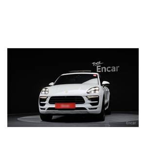 Porsche Macan 3.0 GTS 2018 con Volante a la Izquierda, 59,018 km, Excelente Estado - Product Image 3