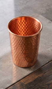 Gobelet en cuivre pur martelé, verre à boire ayurvédique traditionnel, tasse à eau en métal, articles de bar - Product Image 3
