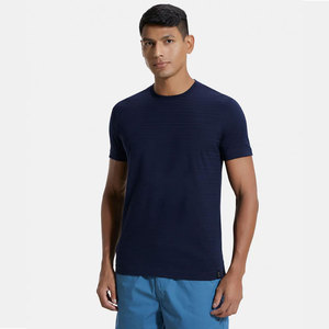Camiseta de Manga Corta para Hombre, Cuello Redondo, Corte Regular, Algodón Supima Superpeinado, Color Sólido - Product Image 1