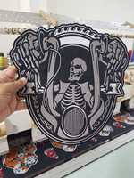 Patch thermocollant personnalisé en feutre non tissé brodé, motif Bad Girl, montagne, forêt, oiseau, forme circulaire, pour vêtements et vestes