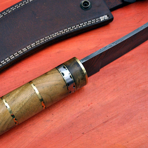 Couteau de chasse à lame fixe en acier Damas avec manche en os, personnalisable OEM DIY, pour activités de plein air, camping, survie, randonnée, pêche et usage général - Product Image 4
