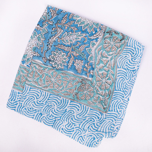 Pañuelo Bandana Cuadrado con Estampado Floral Azul Ecológico, Pañuelo Multifuncional Informal de Algodón, Accesorio para Primavera/Verano - Product Image 6