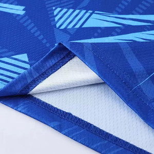 Tenue de volley-ball légère en mesh personnalisable avec logo d'équipe, maillot et short, vêtements de sport respirants pour clubs - Product Image 3