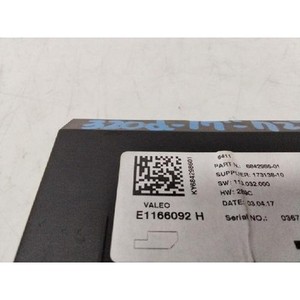 ECU และโมดูลคอมพิวเตอร์มือสองสำหรับรถยนต์ซีรีส์ 3 รุ่น 6842986 - Product Image 4
