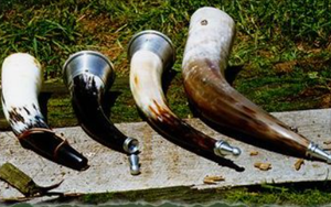 Corne à boire authentique en corne de buffle naturelle, tasse viking faite à la main - Product Image 2