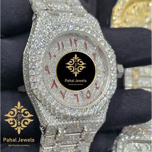 นาฬิกาข้อมือสตรีสแตนเลสสตีลหรูหราจาก Pahal Jewels พร้อมตัวเรือนและสายประดับเพชร หน้าปัดควอตซ์แบบอนาล็อกขนาด 40 มม. - Product Image 3