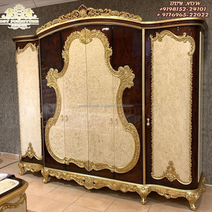 Armoire de chambre à coucher sculptée à la main sur le thème européen Armoire Maharaja BrownGolden Armoire de style néo classique exclusif - Product Image 4