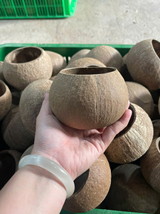 Recipiente para Velas de Cáscara de Coco Pulida Hecha a Mano, Ecológico, para Aromaterapia, Venta al Por Mayor, Top Ventas 2026 - Product Image 5