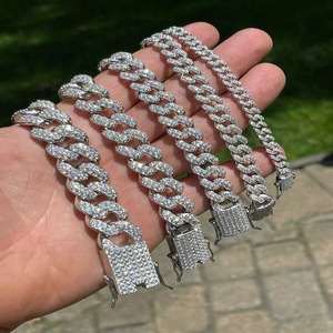 Collar de cadena cubana con diamantes brillantes de proveedor indio para hombre, joyería de moda hip hop premium con incrustaciones de diamantes, disponible para la venta. - Product Image 2