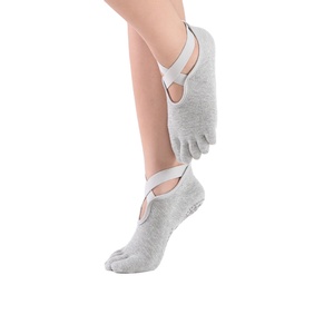 Chaussettes de yoga en tissu éponge pour l'automne et l'hiver, en coton peigné, à cinq doigts, antidérapantes pour l'intérieur, pour le Pilates, la danse et le fitness - Product Image 2