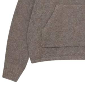 Sudadera con Capucha de Punto Bouclé en Color Marrón con Ajuste Cómodo y Estilo Relajado, Perfecta para Uso Casual y Comodidad - Product Image 3