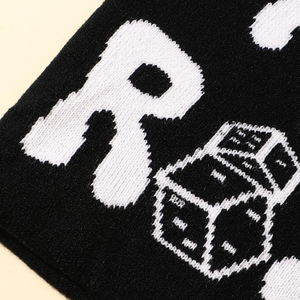 Bonnet tricoté unisexe OEM personnalisé de haute qualité 100 % acrylique, avec étiquette tissée teinte à la lettre, pour l'hiver, le ski et le pêcheur, modèle adulte courant - Product Image 4