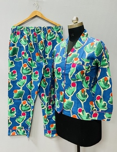 Ensemble de pyjama indien imprimé floral en coton pour femme, grande taille, tenue de détente, pyjama de demoiselle d'honneur, ensemble de pyjama - Product Image 1