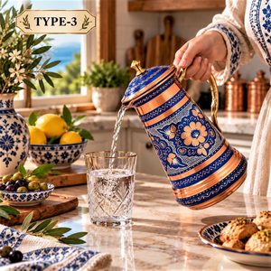 Recipiente tradicional de cobre para beber con un diseño único de asa curva - Product Image 6