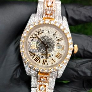 Splendide montre de luxe en diamant, cadran analogique à chiffres romains, bracelet en argent, boîtier de 28 mm, cristal saphir, mouvement à quartz - Product Image 1