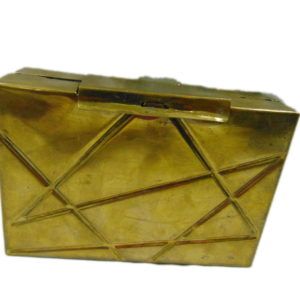 Bolso de mano tipo clutch vintage de metal hecho a mano, con cadena decorativa, para la noche. - Product Image 1