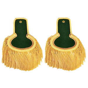 Epaulettes Gold Moon en rojo y dorado con flecos en espiral, hechos a mano, para ceremonias y desfiles, en venta, hechos en Pakistán. - Product Image 1