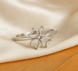 Nouvel Arrivage – Ensemble de Bagues Artisanales Éco-Responsables pour Femme en Argent Sterling 925 Plaqué Or 18K, Motif Trèfle avec Sertissage Cœur - Product Image 3