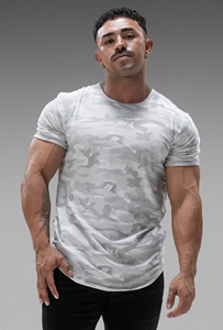 เสื้อยืดลายพรางลำลองสำหรับผู้ชาย – ผ้าคอตตอนผสมโพลีเอสเตอร์ทนทาน ขายส่งเพื่อการส่งออก รับทำแบรนด์ตามสั่ง - Product Image 1